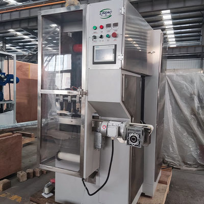 Professionele zeepmachine met mixer drie rollen molen plodder en stamper